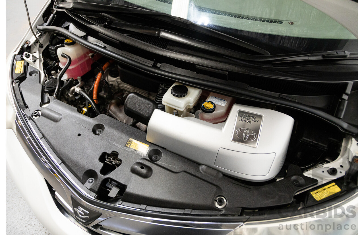 11/2007 Toyota Estima Hybrid (AWD) AHR20W 4d Wagon White 2.4L - 8 Seats