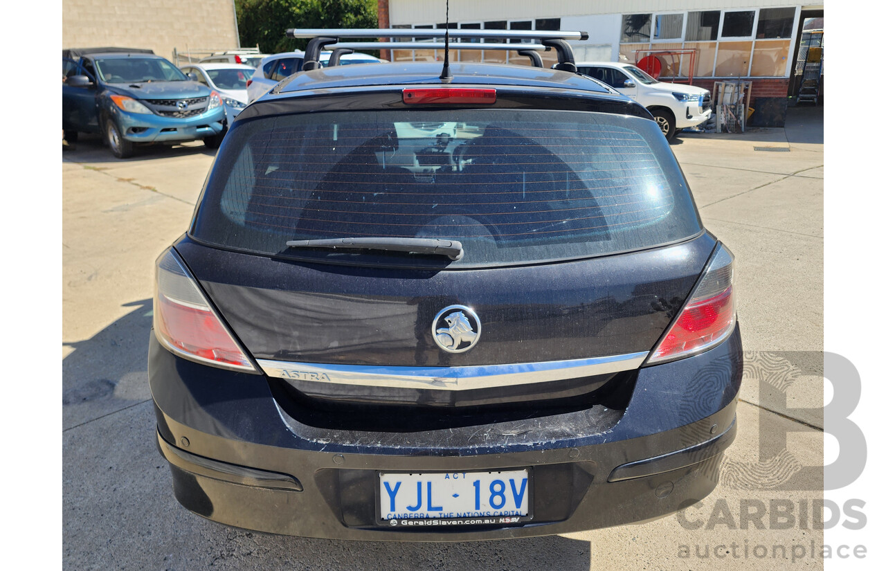 1/2008 Holden Astra CD AH MY08 5d Hatchback Black 1.8L