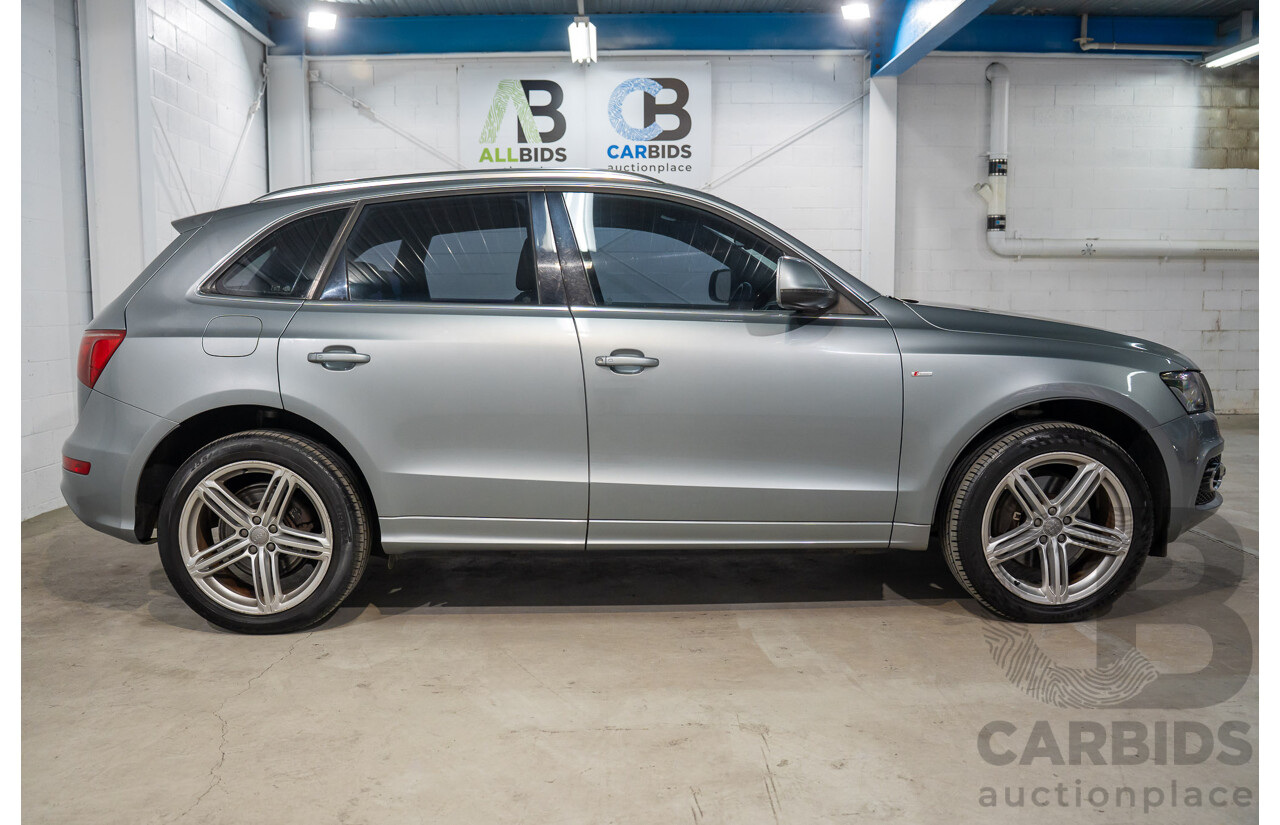 4/2011 Audi Q5 3.2 FSI Quattro 8R MY11 4d Wagon Quartz Grey Metallic V6 3.2L