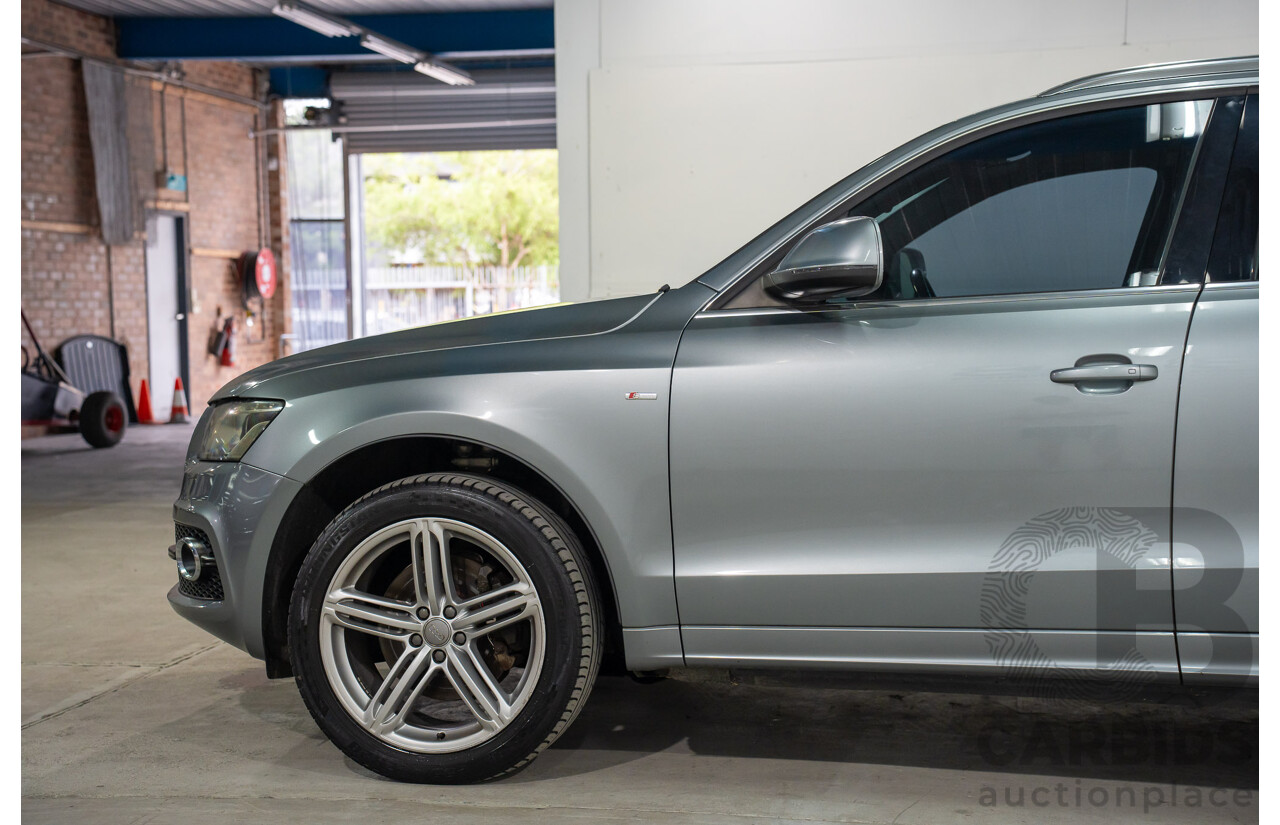 4/2011 Audi Q5 3.2 FSI Quattro 8R MY11 4d Wagon Quartz Grey Metallic V6 3.2L