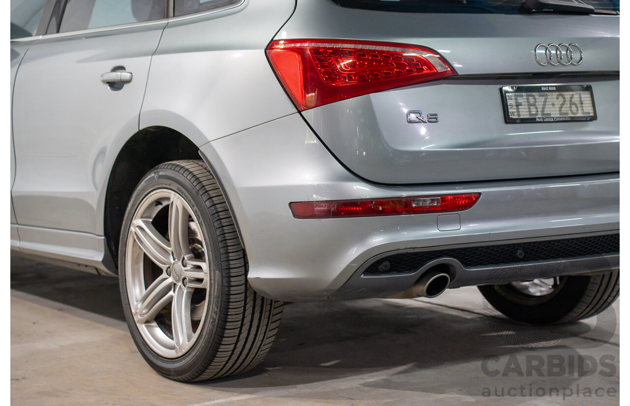 4/2011 Audi Q5 3.2 FSI Quattro 8R MY11 4d Wagon Quartz Grey Metallic V6 3.2L