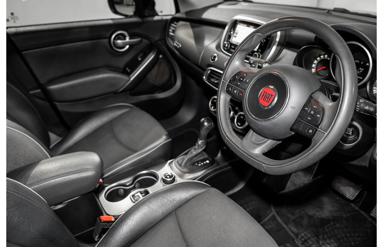 11/2017 Fiat 500X Cross Plus (AWD) 4d Wagon Solid Black Turbo 1.4L