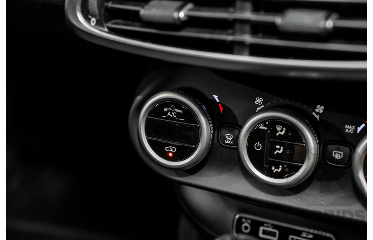 11/2017 Fiat 500X Cross Plus (AWD) 4d Wagon Solid Black Turbo 1.4L