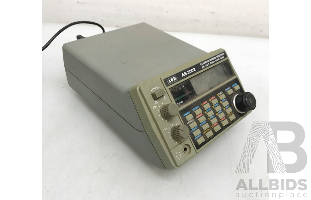 Vintage AOR (AR-2002) Communications Receiver