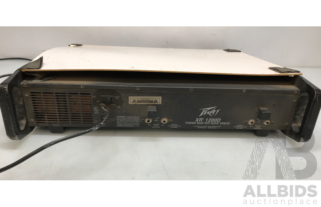 Peavey (XR-1200D) Powered Mixer with Digital Effects