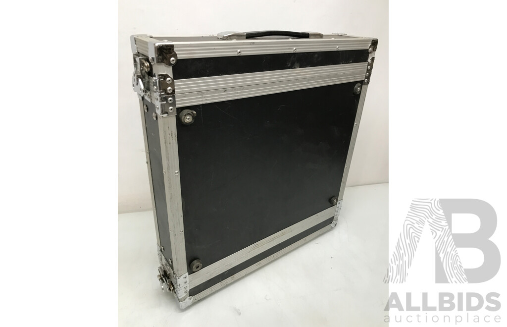 Lab Gruppen IP Series (iP 900) Power Amplifier in Road Case
