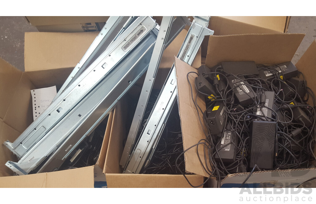 Bulk Lot of Assorted IT Equipment & Accessories