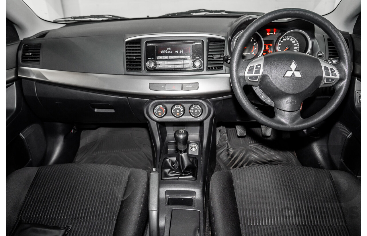 3/2014 Mitsubishi Lancer ES Sport CJ MY14.5 4d Sedan Warm Silver Metallic 2.0L