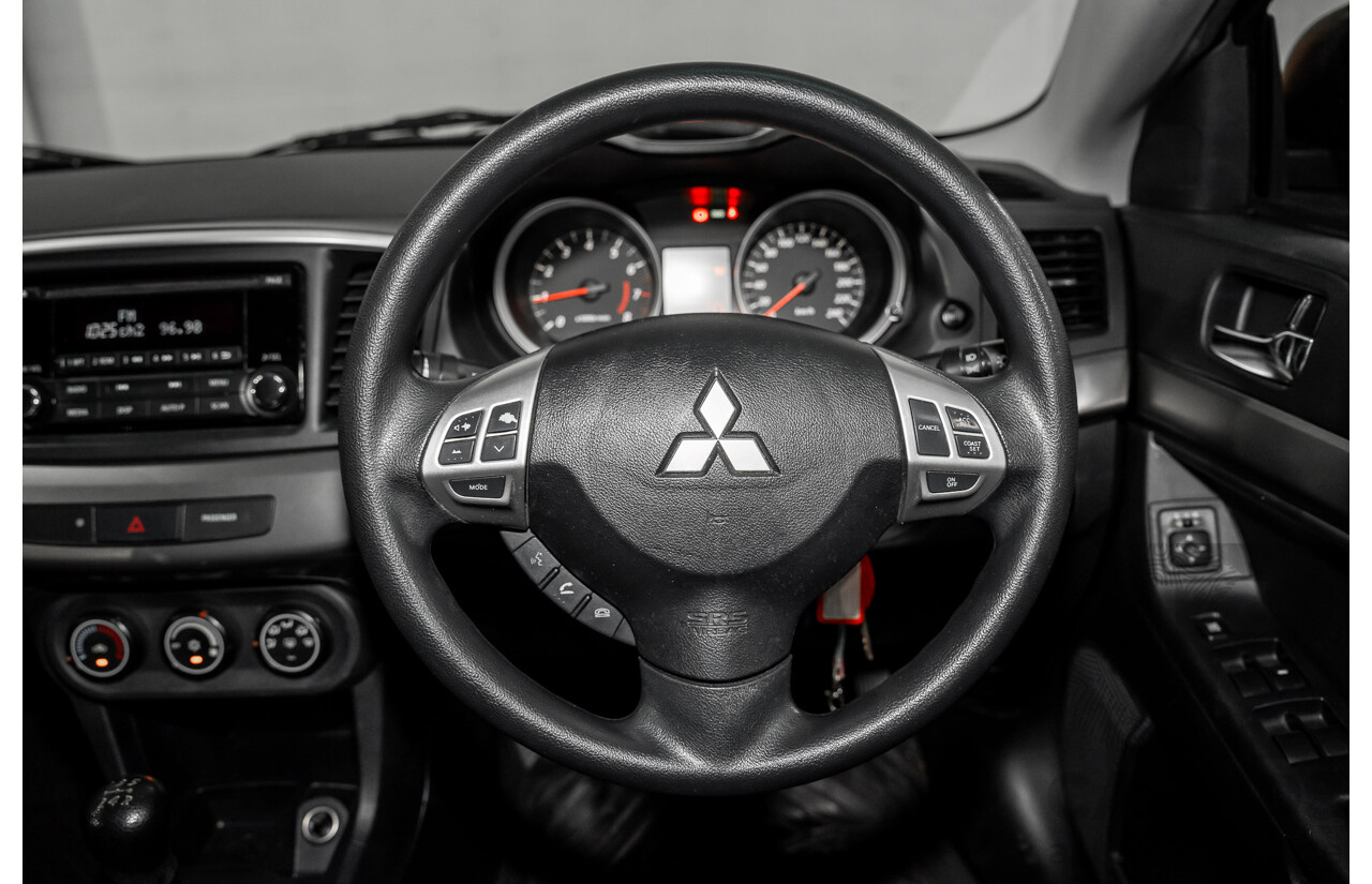 3/2014 Mitsubishi Lancer ES Sport CJ MY14.5 4d Sedan Warm Silver Metallic 2.0L