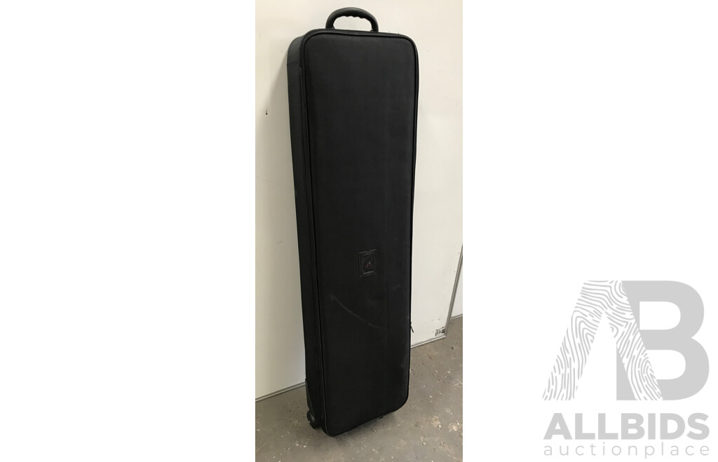 Rode Tripod with Wheeled Case