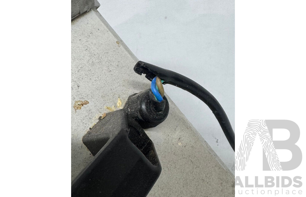 Hallde Vegetable Preparation Machine