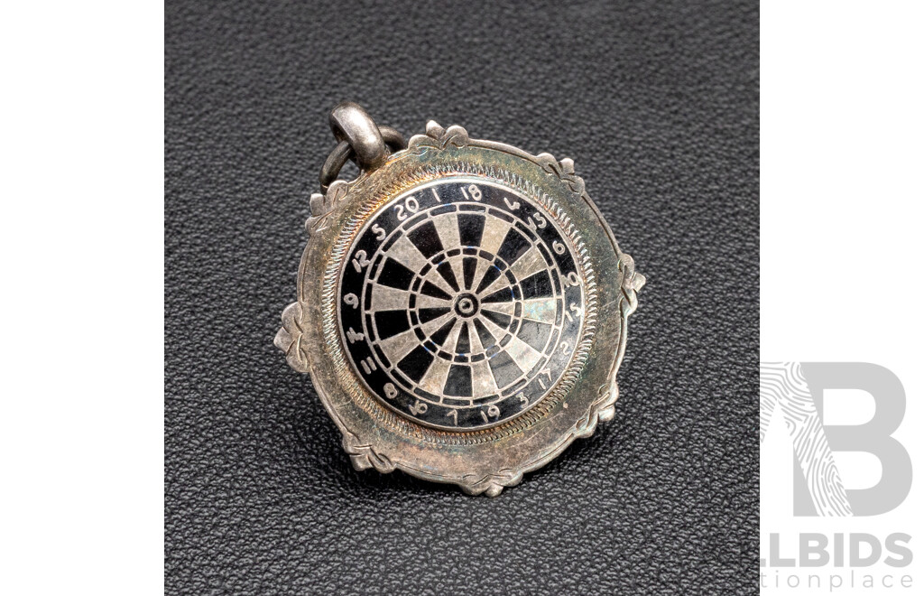 Vintage Sterling Silver Dartboard Pendant, James Fenton & Co, Birmingham 1954-55. Weight - 5.93gms