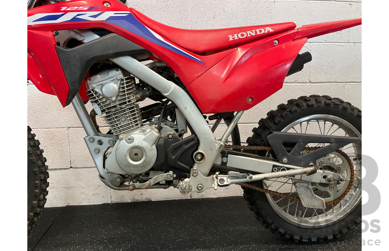 Honda CRF 125F Dirt Bike
