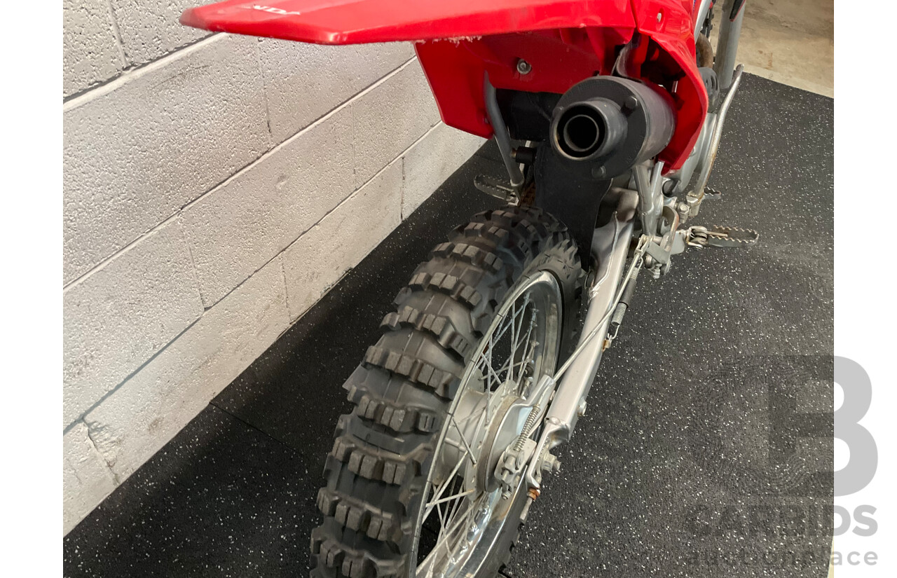 Honda CRF 125F Dirt Bike
