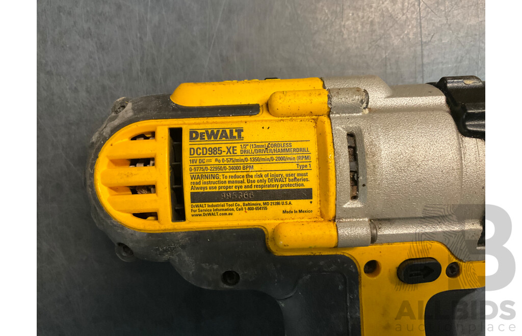 DeWALT Cordless Drill, Radio and Torch