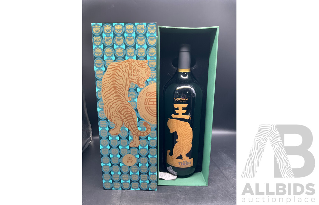 AUSWAN CREEK BIG TIGER Cabernet Sauvignon 1.5L X3, MESSAPI Puglia Negroamaro 750ml  - Lot of 4