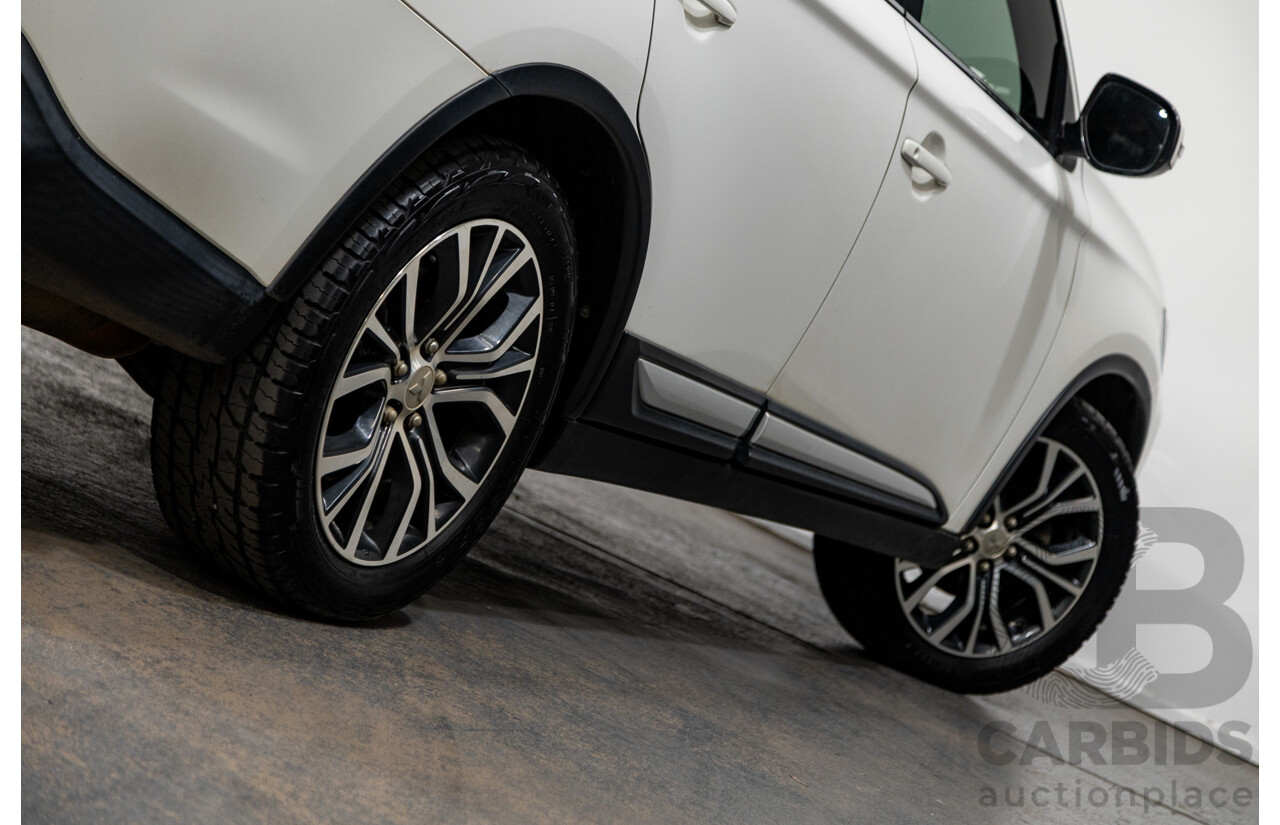 11/2016 Mitsubishi Outlander LS Safety Pack (4x4) ZK MY16 4d Wagon White Turbo Diesel 2.2L - 7 Seater