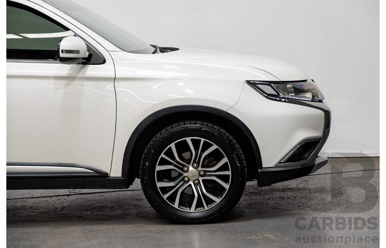 11/2016 Mitsubishi Outlander LS Safety Pack (4x4) ZK MY16 4d Wagon White Turbo Diesel 2.2L - 7 Seater