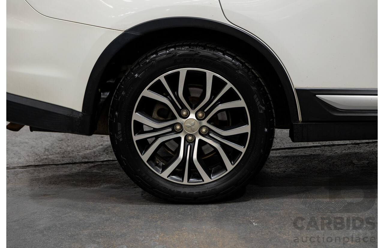 11/2016 Mitsubishi Outlander LS Safety Pack (4x4) ZK MY16 4d Wagon White Turbo Diesel 2.2L - 7 Seater