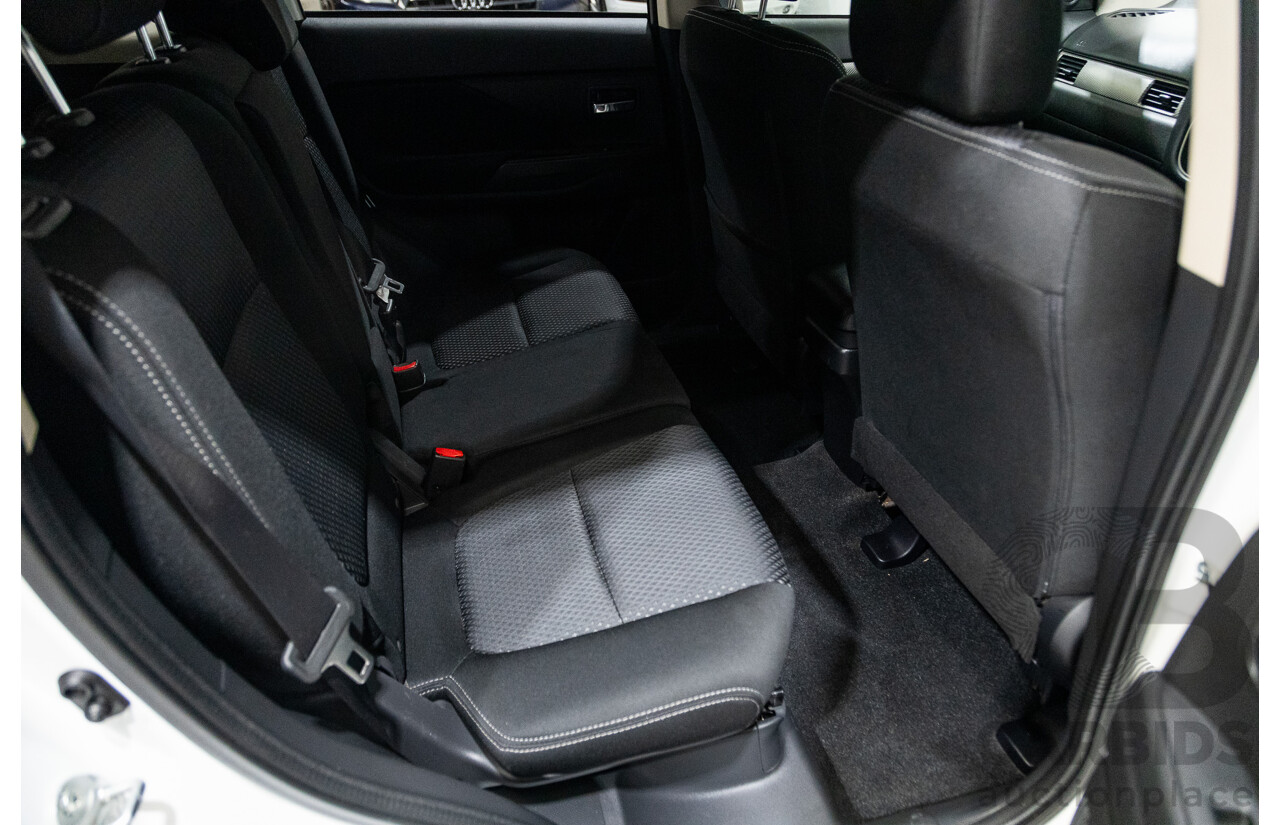 11/2016 Mitsubishi Outlander LS Safety Pack (4x4) ZK MY16 4d Wagon White Turbo Diesel 2.2L - 7 Seater