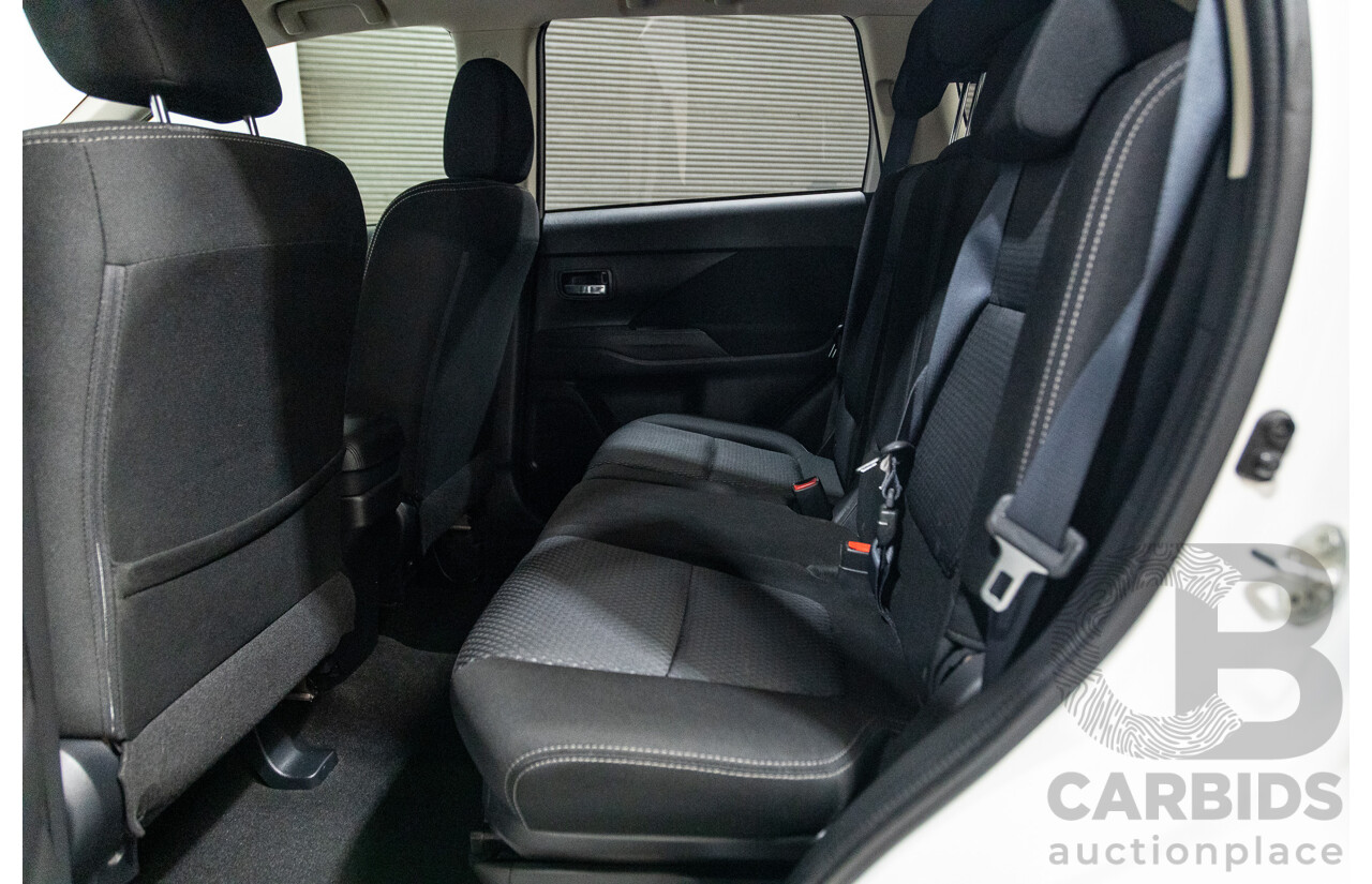 11/2016 Mitsubishi Outlander LS Safety Pack (4x4) ZK MY16 4d Wagon White Turbo Diesel 2.2L - 7 Seater