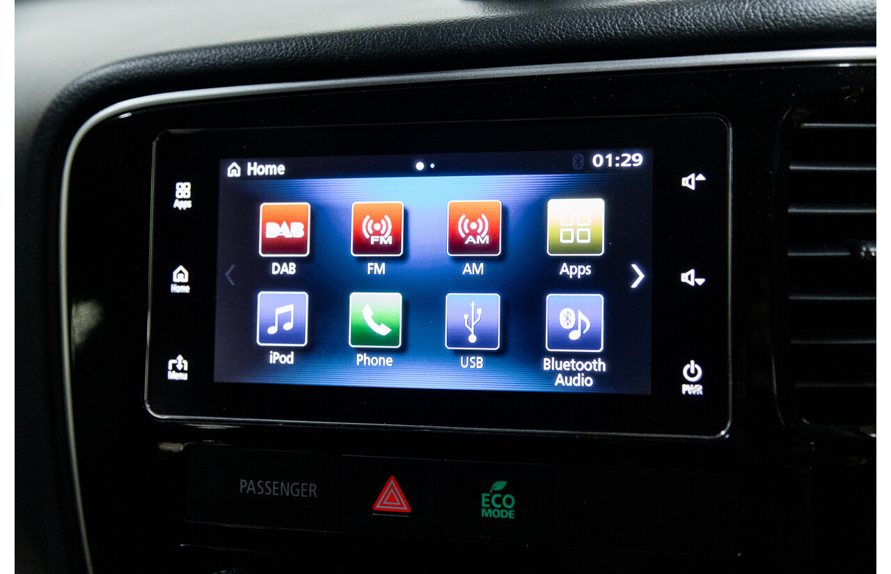 11/2016 Mitsubishi Outlander LS Safety Pack (4x4) ZK MY16 4d Wagon White Turbo Diesel 2.2L - 7 Seater