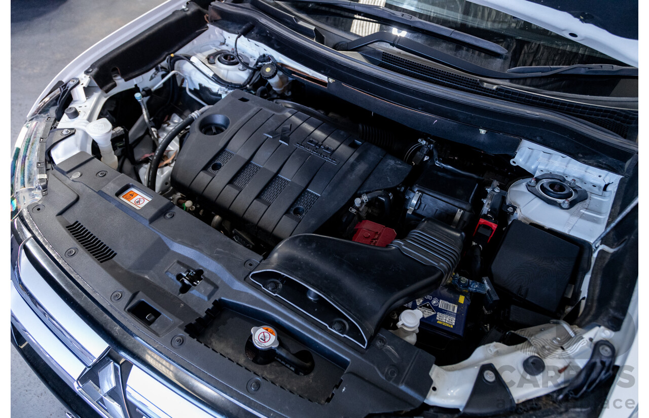 11/2016 Mitsubishi Outlander LS Safety Pack (4x4) ZK MY16 4d Wagon White Turbo Diesel 2.2L - 7 Seater