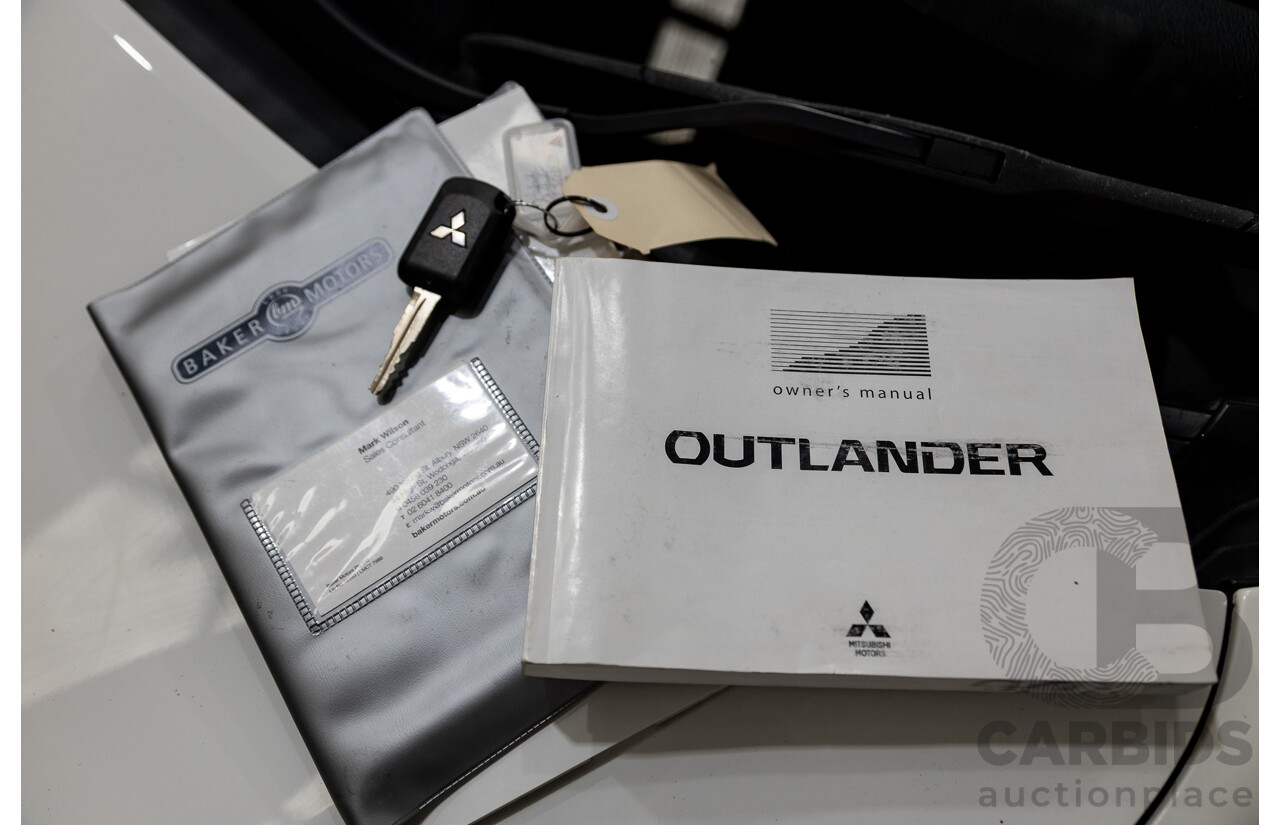 11/2016 Mitsubishi Outlander LS Safety Pack (4x4) ZK MY16 4d Wagon White Turbo Diesel 2.2L - 7 Seater