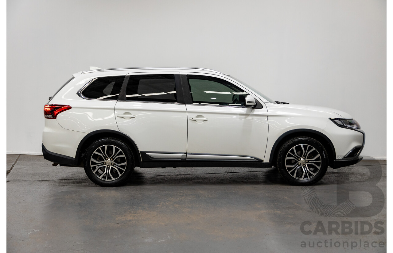 11/2016 Mitsubishi Outlander LS Safety Pack (4x4) ZK MY16 4d Wagon White Turbo Diesel 2.2L - 7 Seater