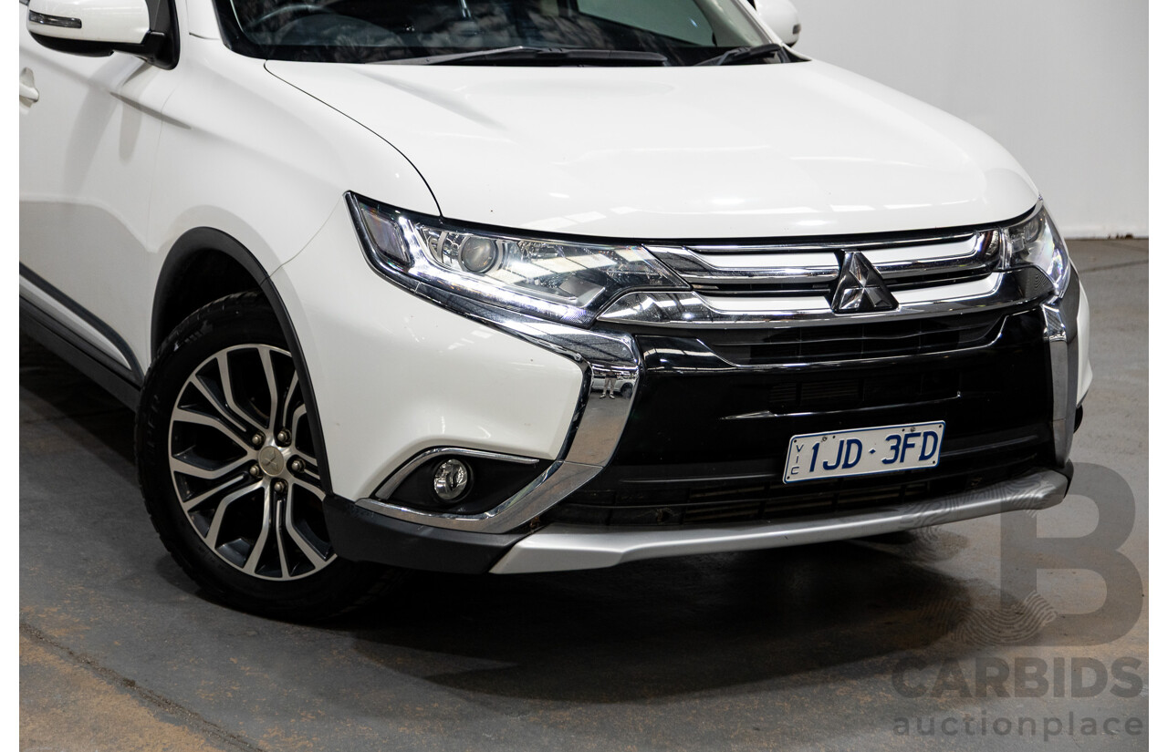 11/2016 Mitsubishi Outlander LS Safety Pack (4x4) ZK MY16 4d Wagon White Turbo Diesel 2.2L - 7 Seater