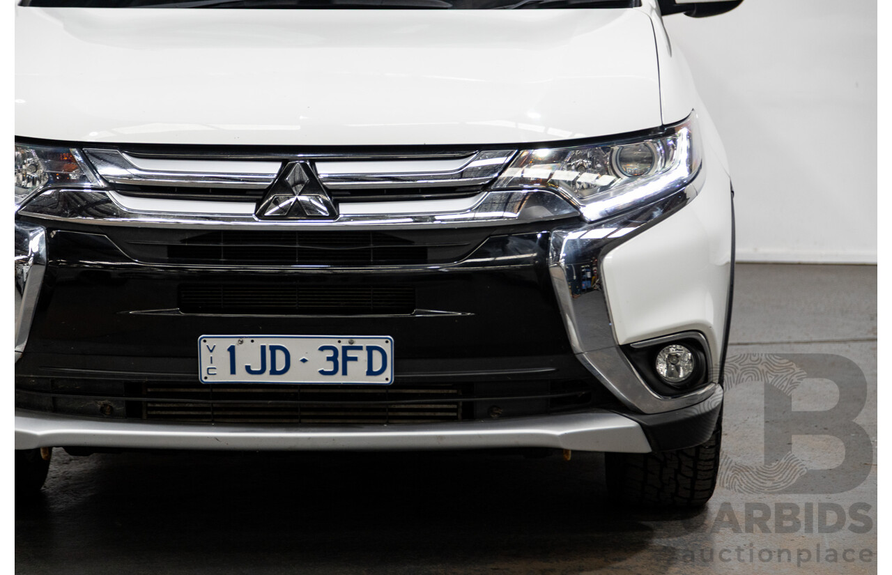 11/2016 Mitsubishi Outlander LS Safety Pack (4x4) ZK MY16 4d Wagon White Turbo Diesel 2.2L - 7 Seater