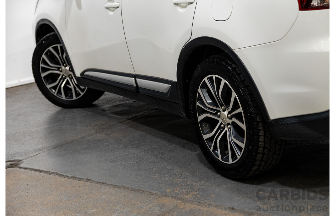 11/2016 Mitsubishi Outlander LS Safety Pack (4x4) ZK MY16 4d Wagon White Turbo Diesel 2.2L - 7 Seater