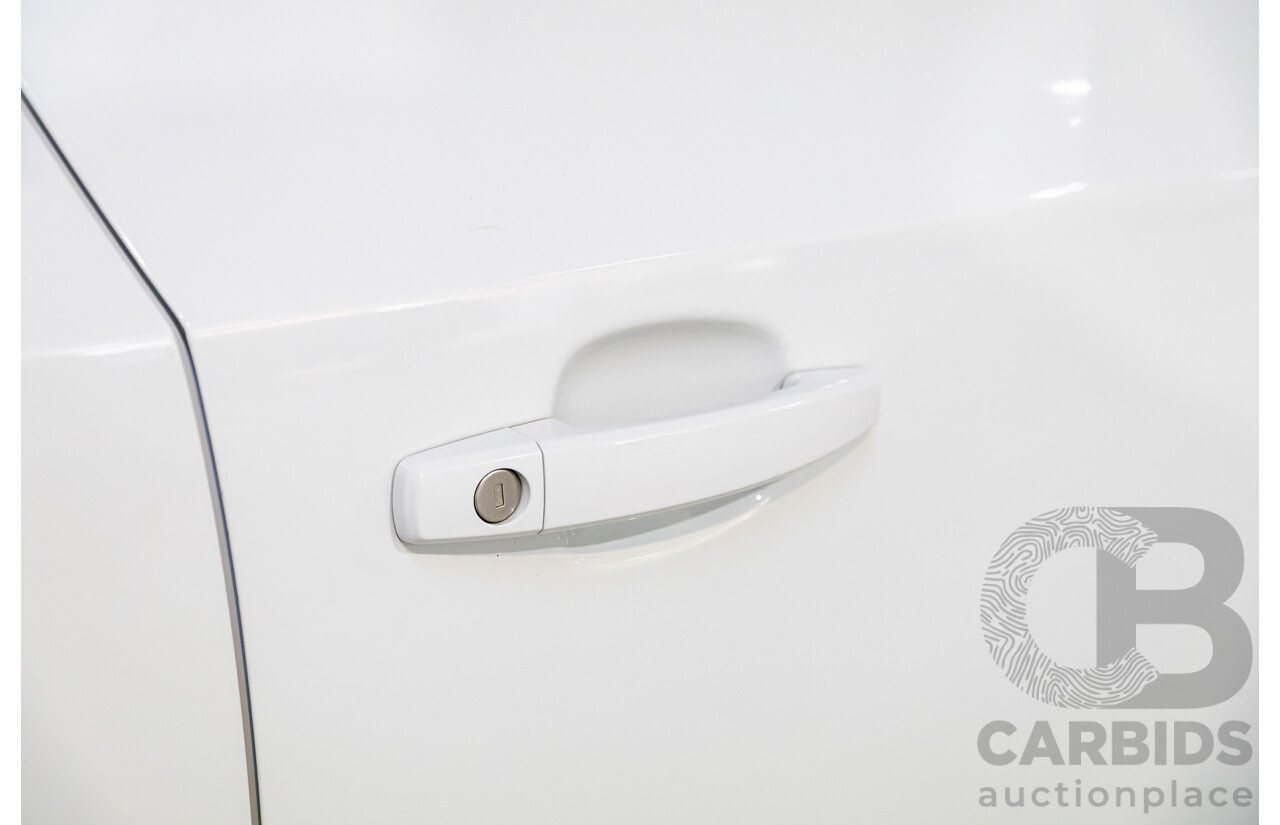 9/2015 Holden Cruze Equipe JH MY15 5d Hatchback White 1.8L