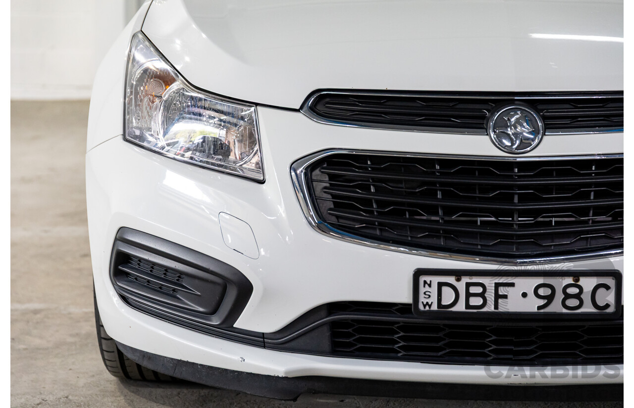 9/2015 Holden Cruze Equipe JH MY15 5d Hatchback White 1.8L