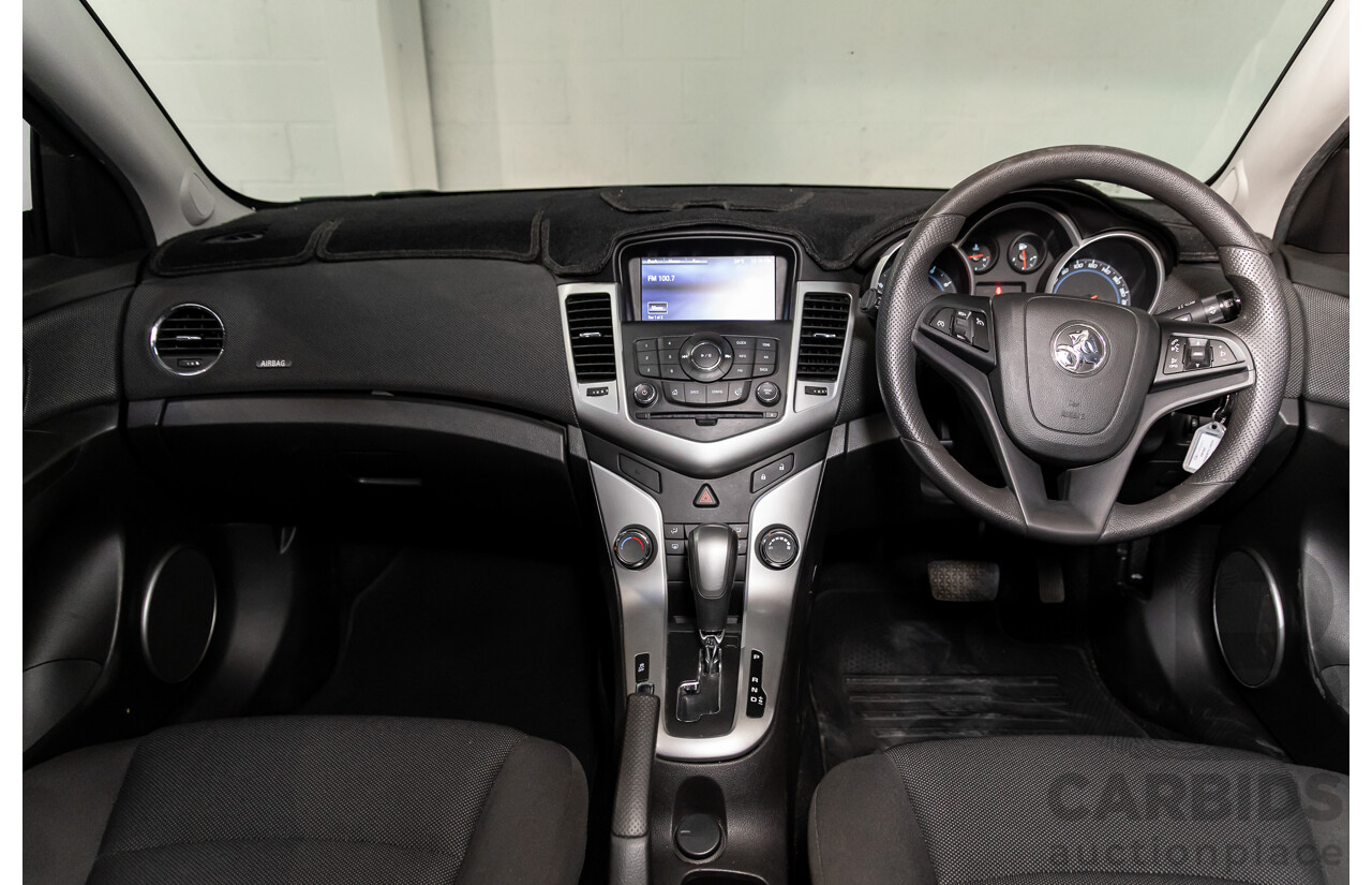 9/2015 Holden Cruze Equipe JH MY15 5d Hatchback White 1.8L