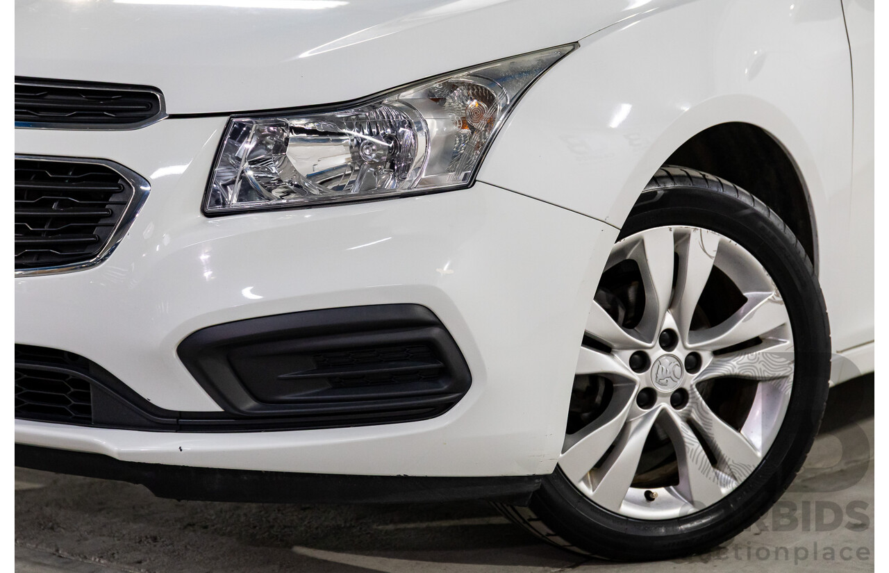 9/2015 Holden Cruze Equipe JH MY15 5d Hatchback White 1.8L