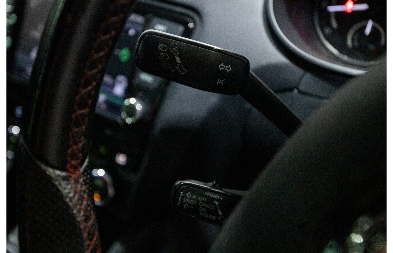 1/2017 Skoda Octavia RS 162 TSI NE MY17 4d Wagon Race Blue Metallic Turbo 2.0L