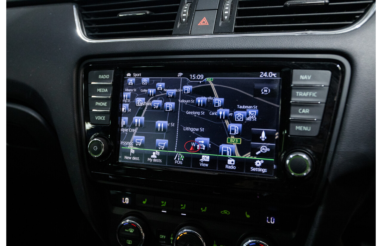 1/2017 Skoda Octavia RS 162 TSI NE MY17 4d Wagon Race Blue Metallic Turbo 2.0L