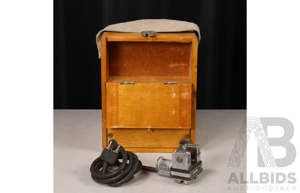 Vintage Timber Moisture Meter, Type DCR2, by Techtron PTY. LTD