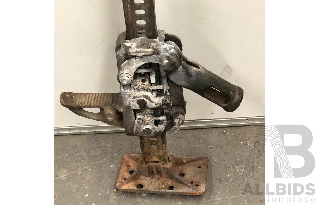 Hi Lift 50 Inch Car Jack