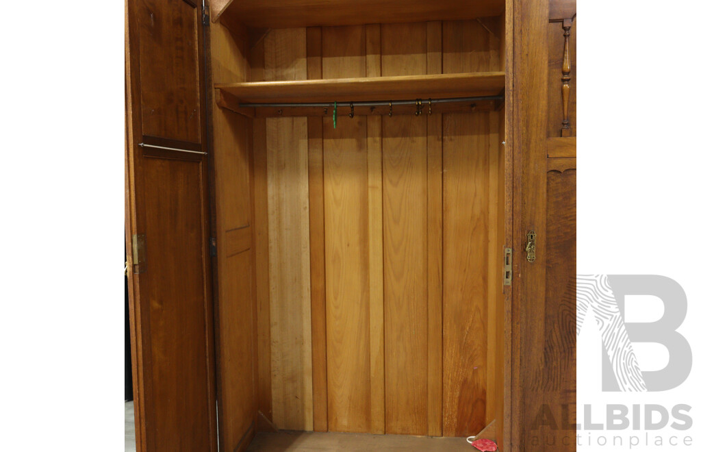 Art Deco Maple Three Door Robe