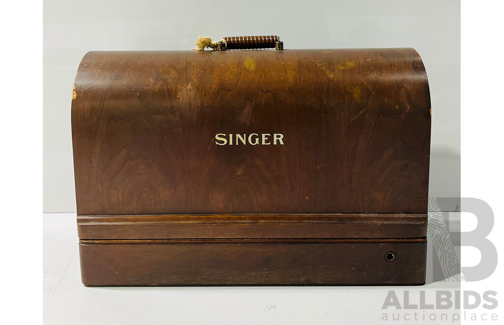 Vintage Singer Electrical Corded Sewing Machine in Wooden Carry Case with Cloth Cover