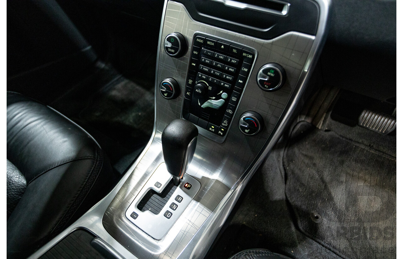 12/2011 Volvo XC70 D5 (AWD) BZ MY11 4d Wagon Oyster Grey Turbo Diesel 2.4L