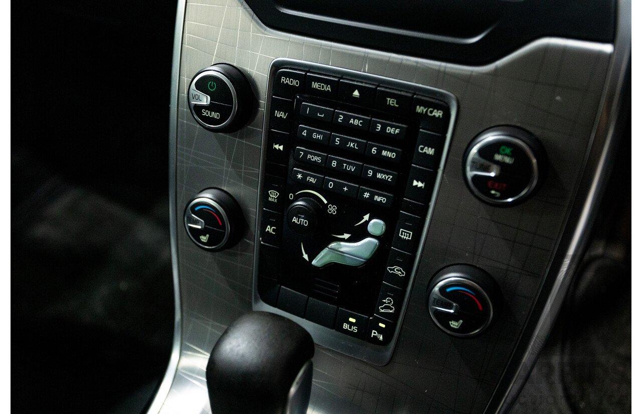 12/2011 Volvo XC70 D5 (AWD) BZ MY11 4d Wagon Oyster Grey Turbo Diesel 2.4L