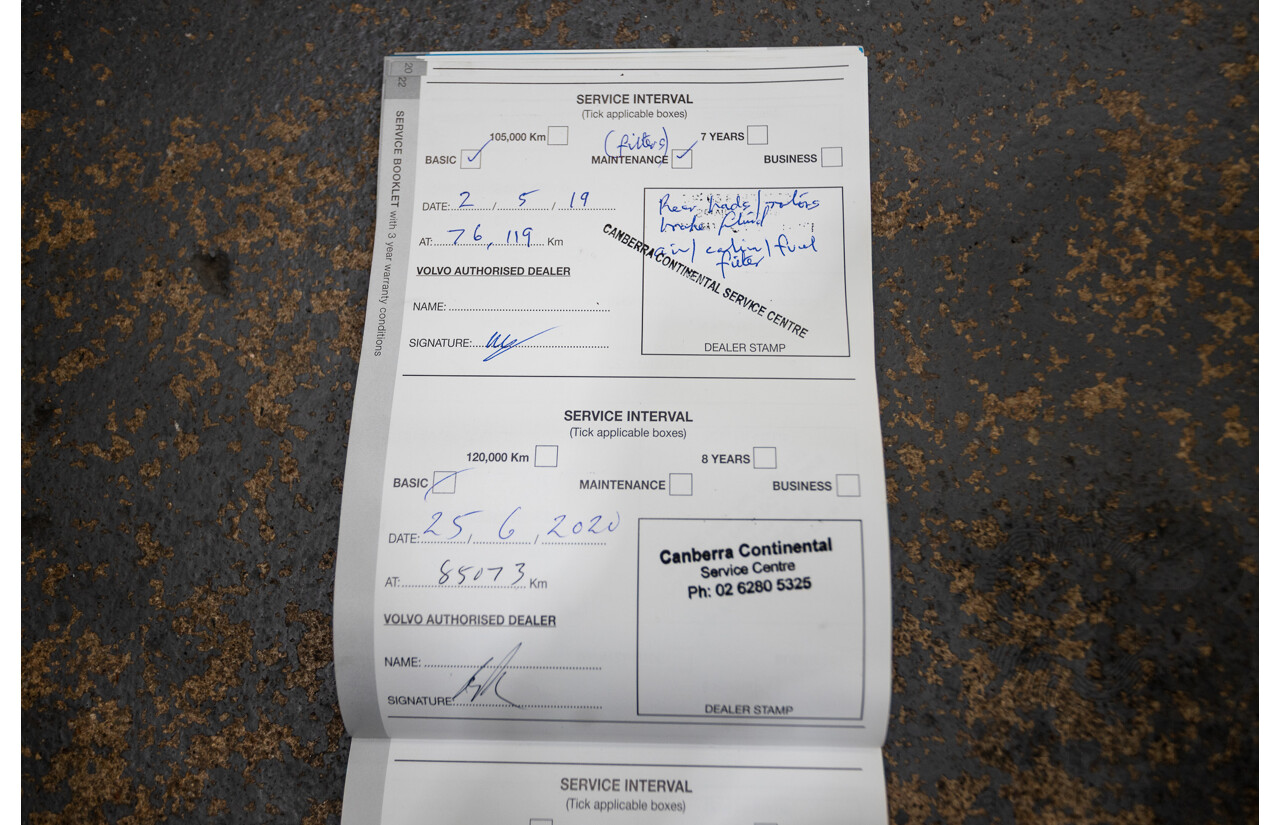 12/2011 Volvo XC70 D5 (AWD) BZ MY11 4d Wagon Oyster Grey Turbo Diesel 2.4L