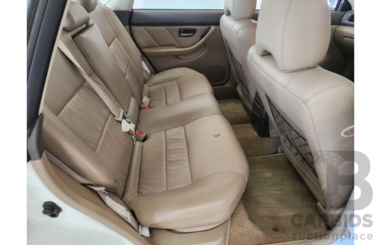 7/2002 Subaru Outback H6 MY02 4d Wagon White / Grey 3.0L