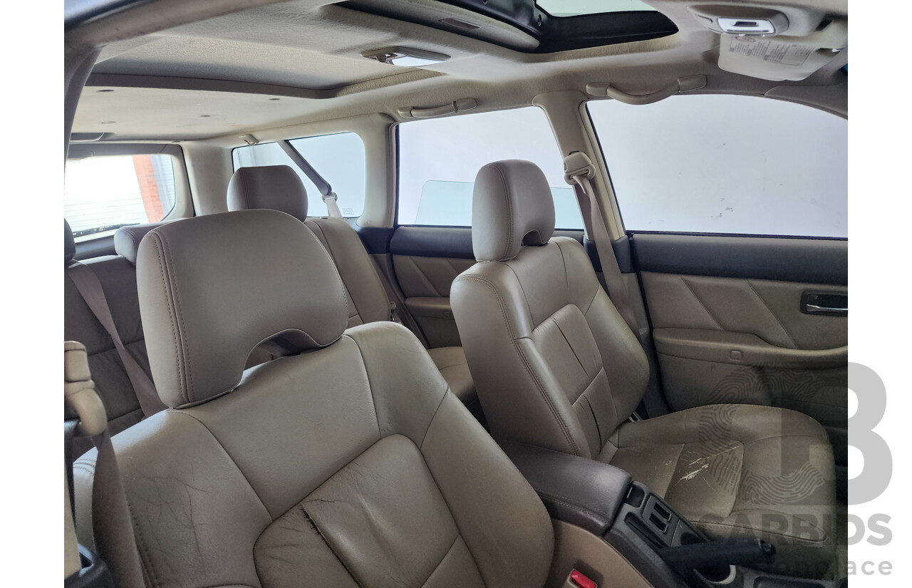 7/2002 Subaru Outback H6 MY02 4d Wagon White / Grey 3.0L