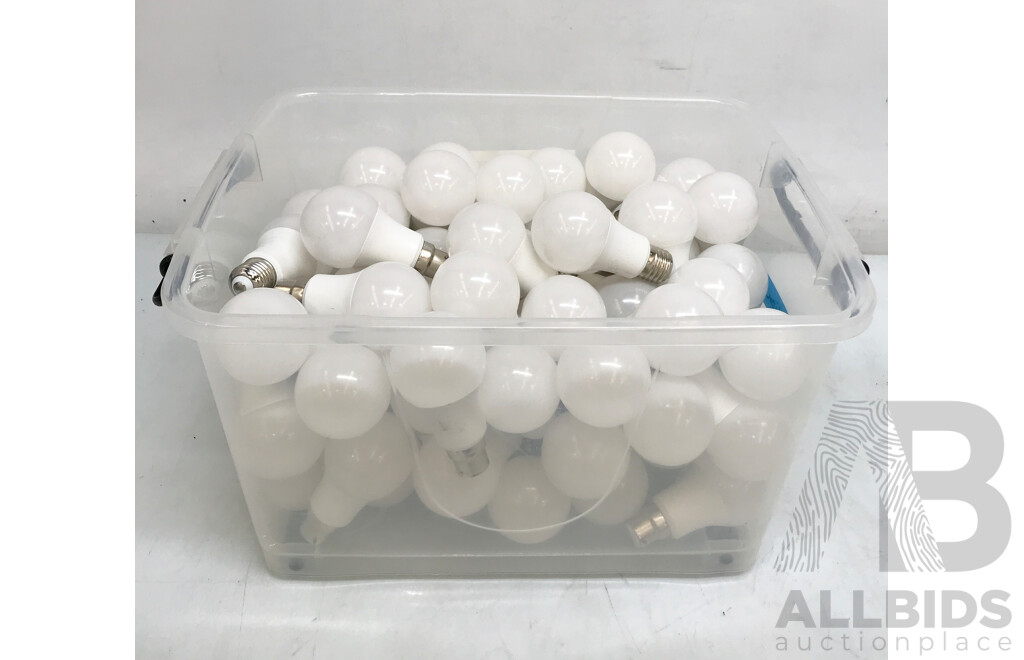 Bulk Lot of Cyanergy LED-A Bulbs