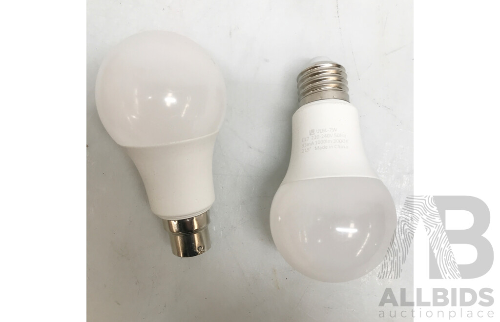 Bulk Lot of Cyanergy LED-A Bulbs