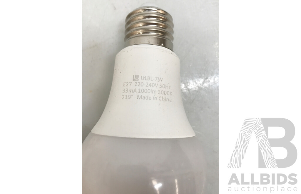 Bulk Lot of Cyanergy LED-A Bulbs